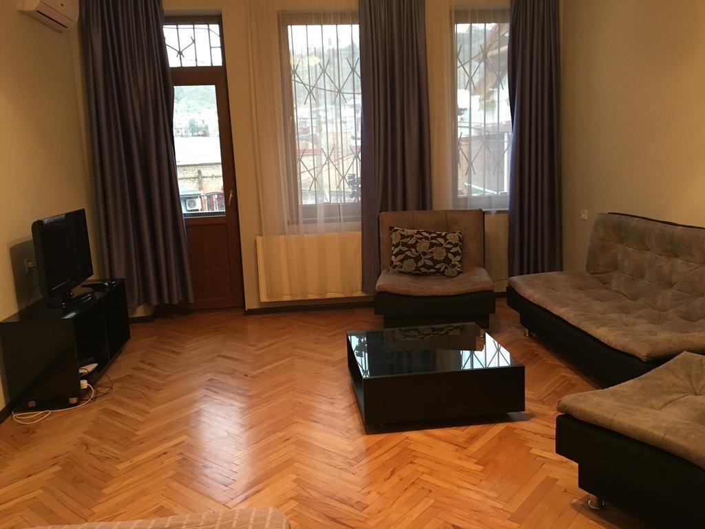 Nana Apartment 第比利斯 外观 照片